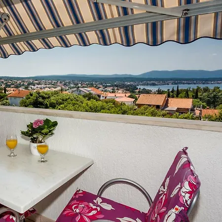 Apartment Luna Malinska